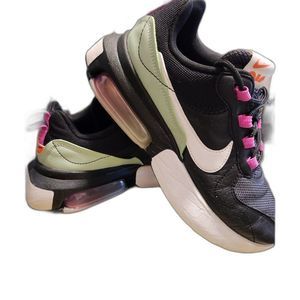 Nike Air Max Verona Black Cosmic Fuchsia for women